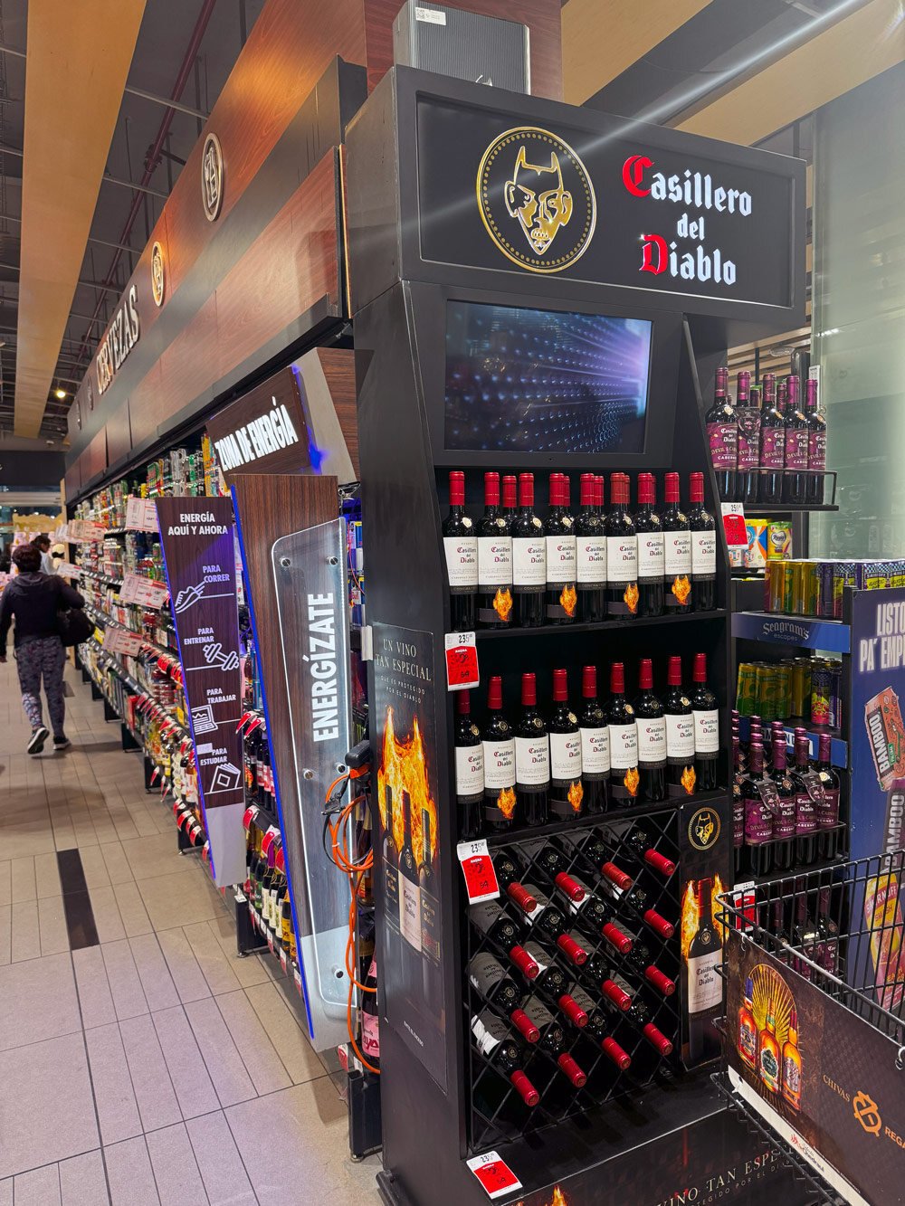 aisle-end-cap-screen-casillero-del-diablo